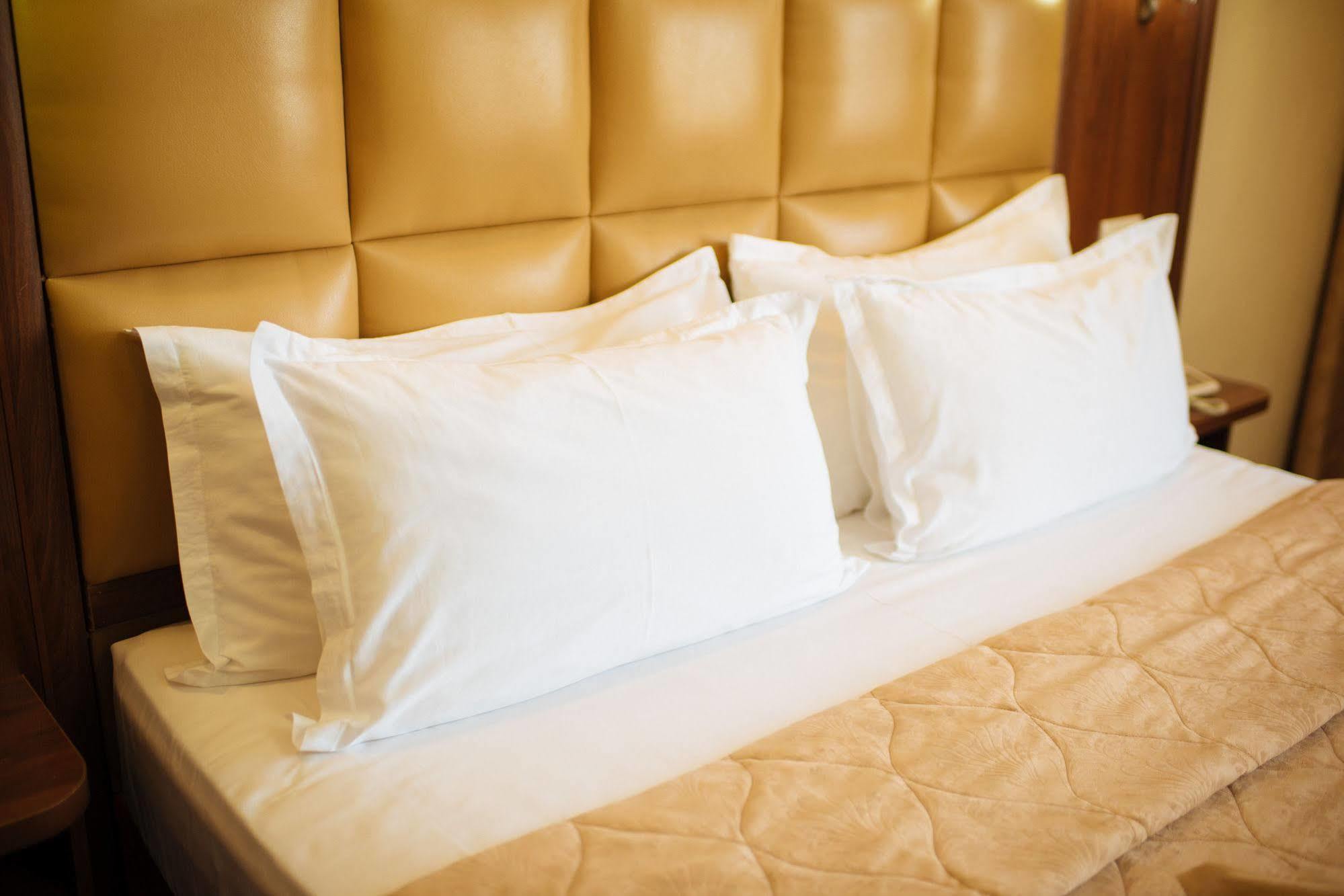 Dostyk Hotel Shymkent Ngoại thất bức ảnh