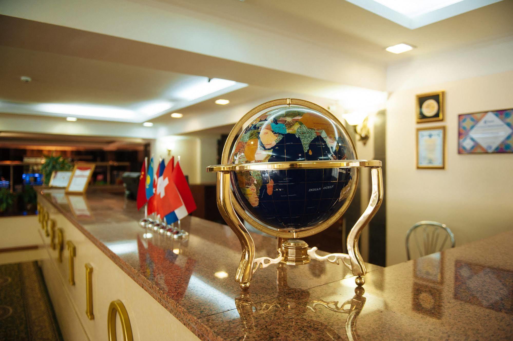 Dostyk Hotel Shymkent Ngoại thất bức ảnh